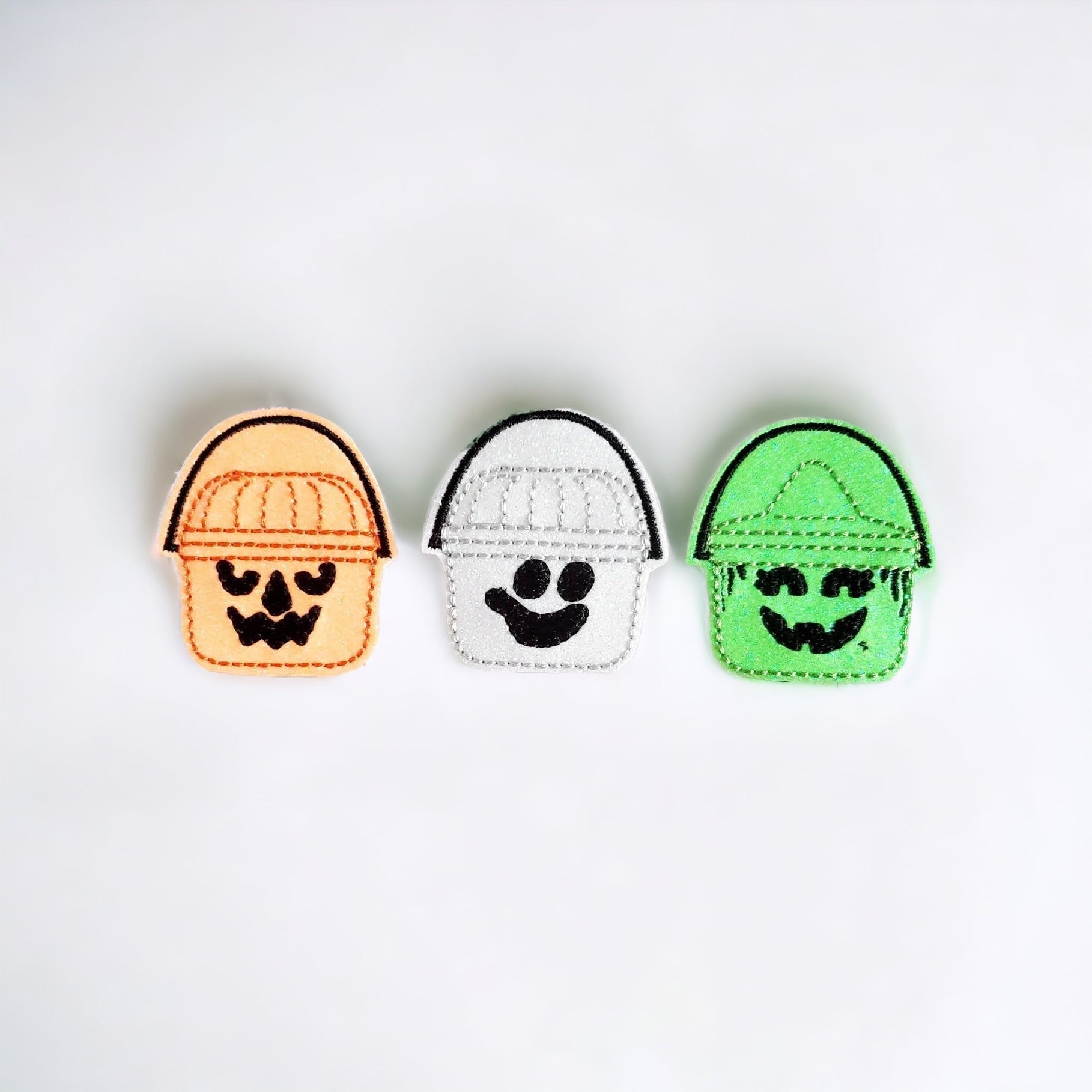 Vinyl Halloween Bucket Badge Topper + Reel - | Happie Potato Image 1