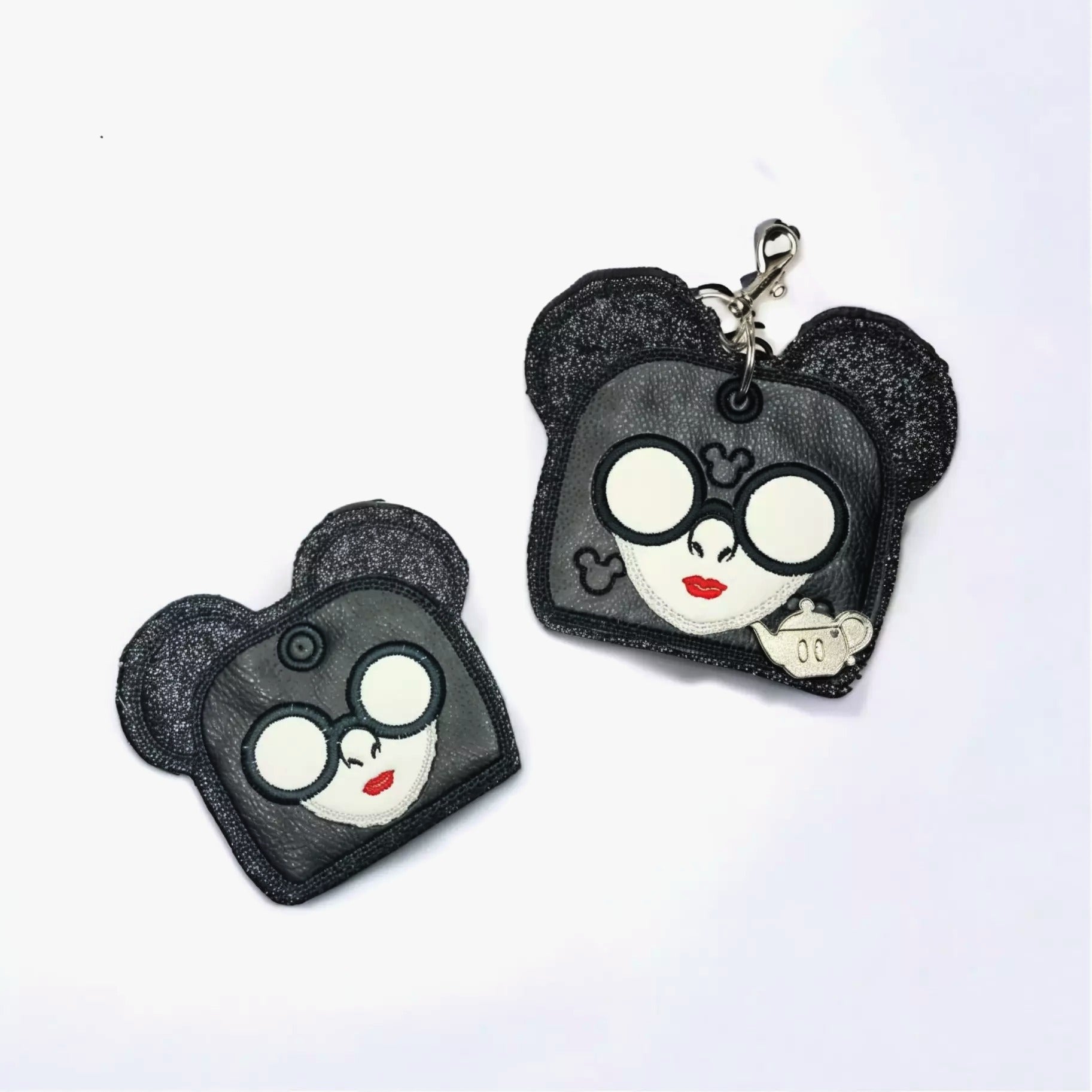 The Incredibles Edna Keychain - | Happie Potato Image 1