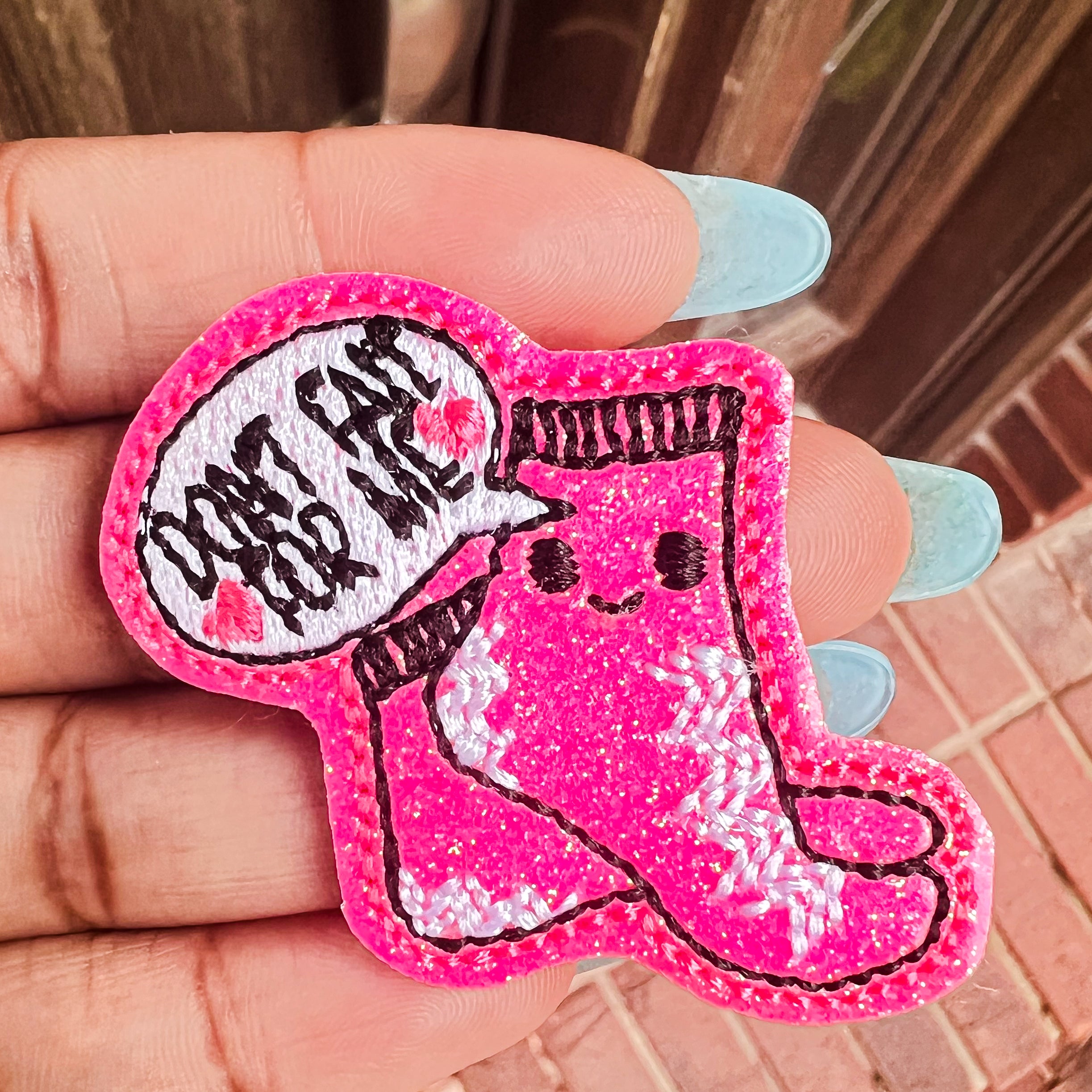 Vinyl Don’t Fall For Me Badge Topper + Reel - | Happie Potato Image 4