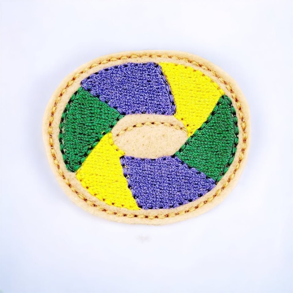 Felt King Cake Badge Topper + Reel - | Happie Potato Image 1