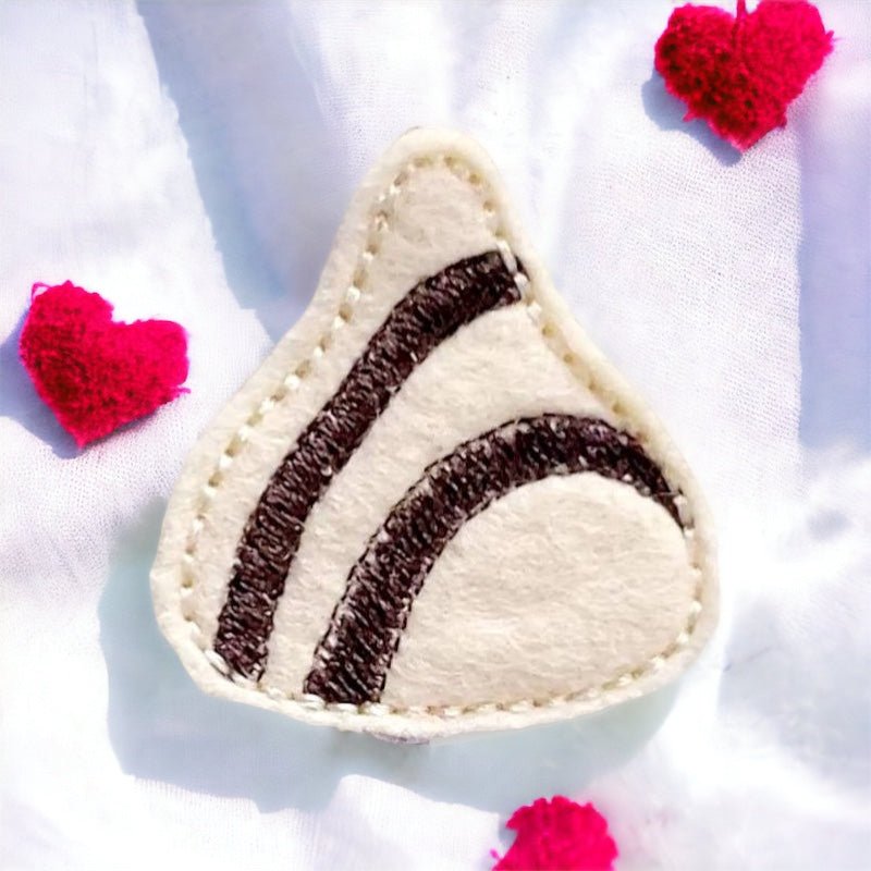 Hershey Kisses Badge Topper + Reel - | Happie Potato Image 2