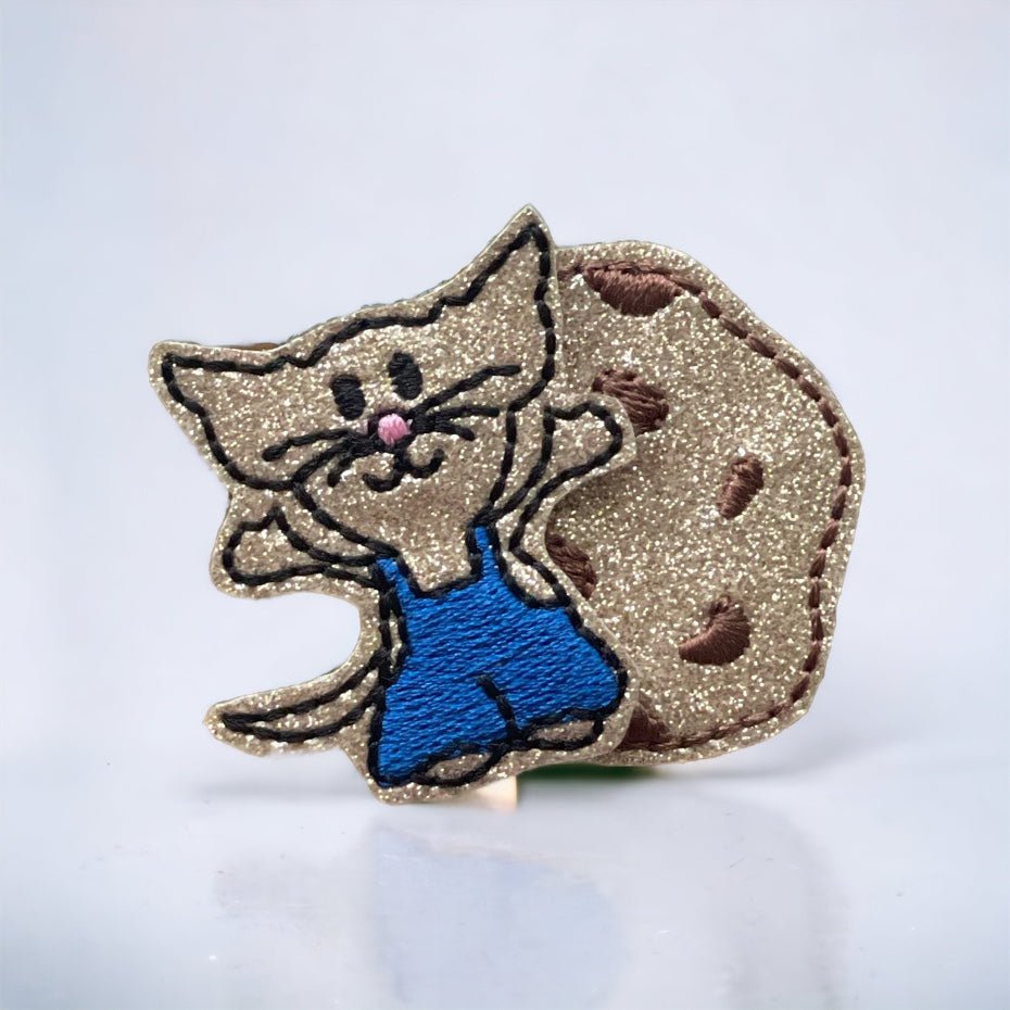 Vinyl If You Give a Mouse a Cookie Badge Topper + Reel - | Happie Potato Image 1