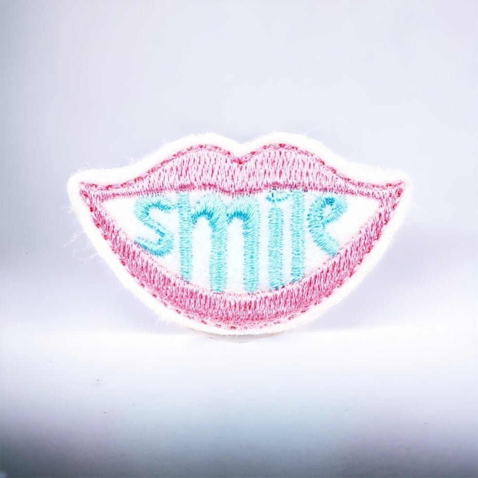 Felt – Smile Badge Topper + Reel - | Happie Potato Image 1