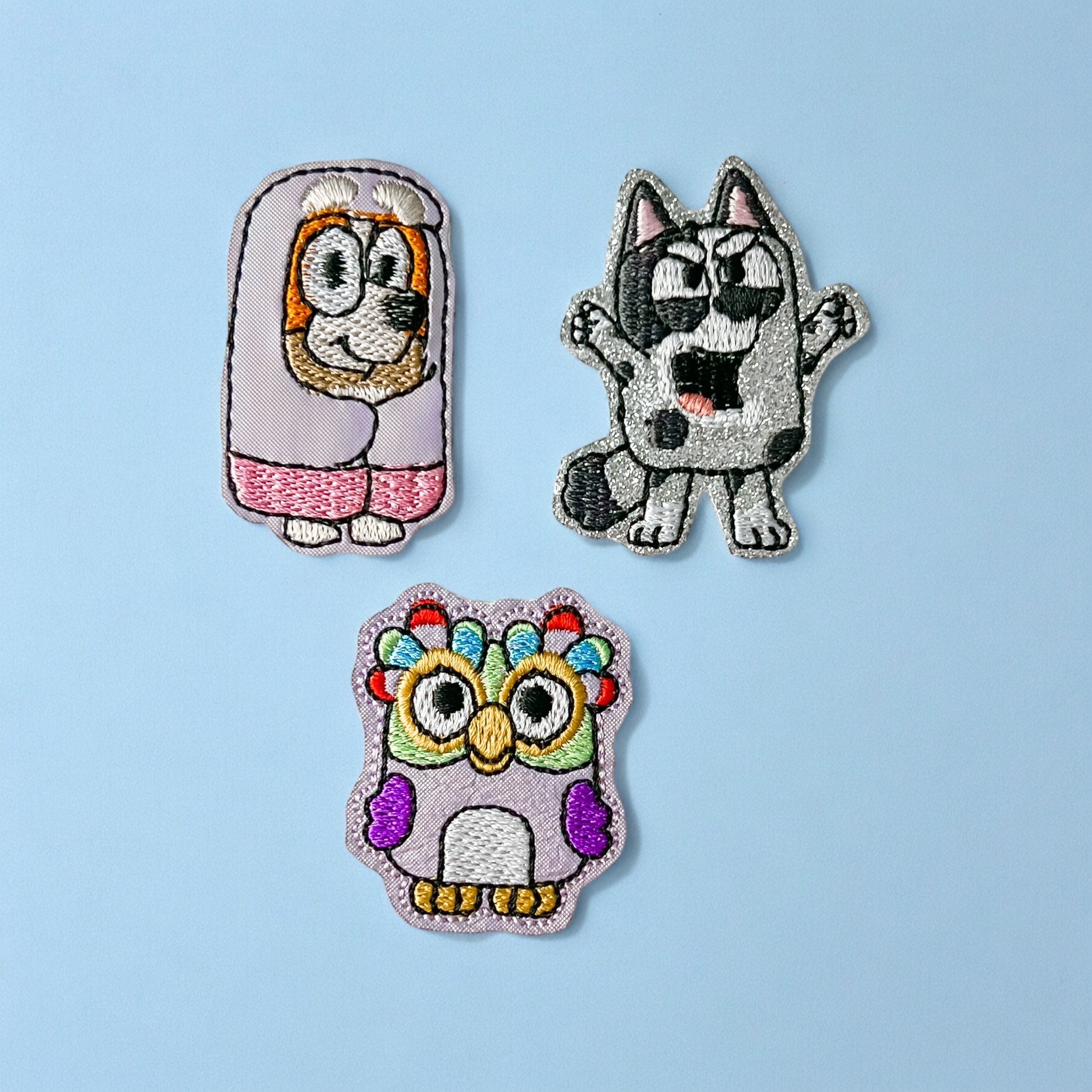 Vinyl Blue Dog and Friends Badge Topper + Reel - | Happie Potato Image 2