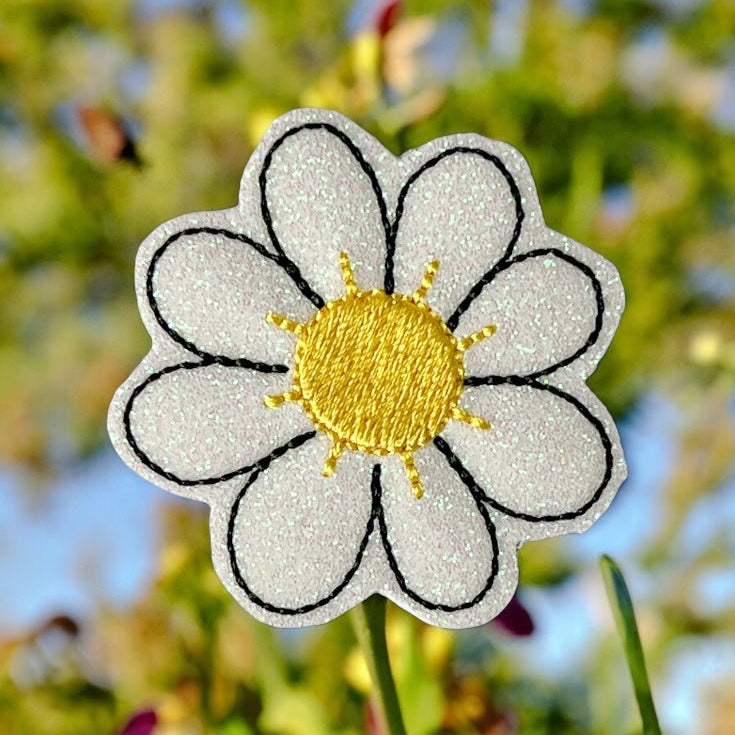 Vinyl Daisy Badge Topper + Reel - | Happie Potato Image 2