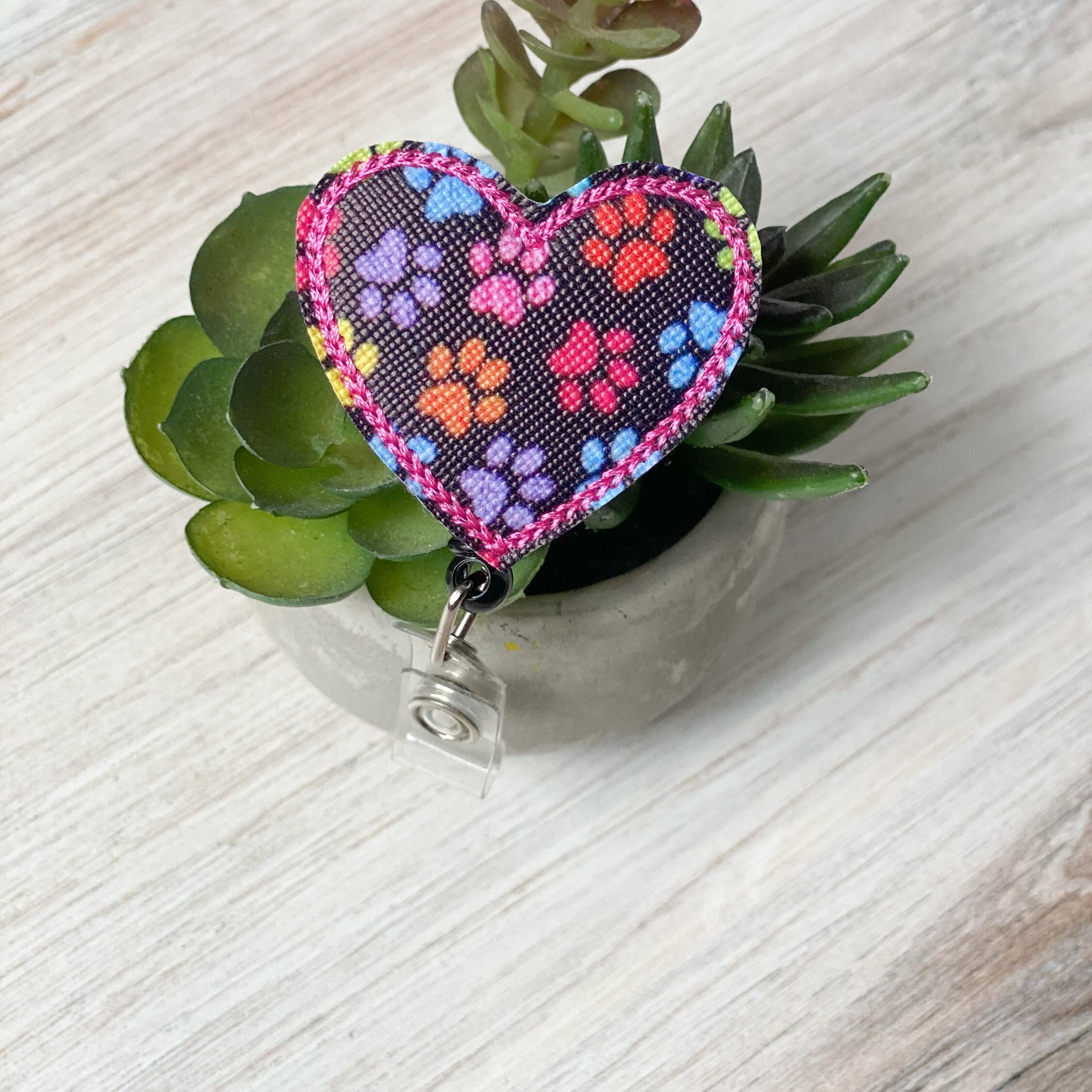 Vinyl Paw Print Heart Badge Topper + Reel - | Happie Potato Image 2