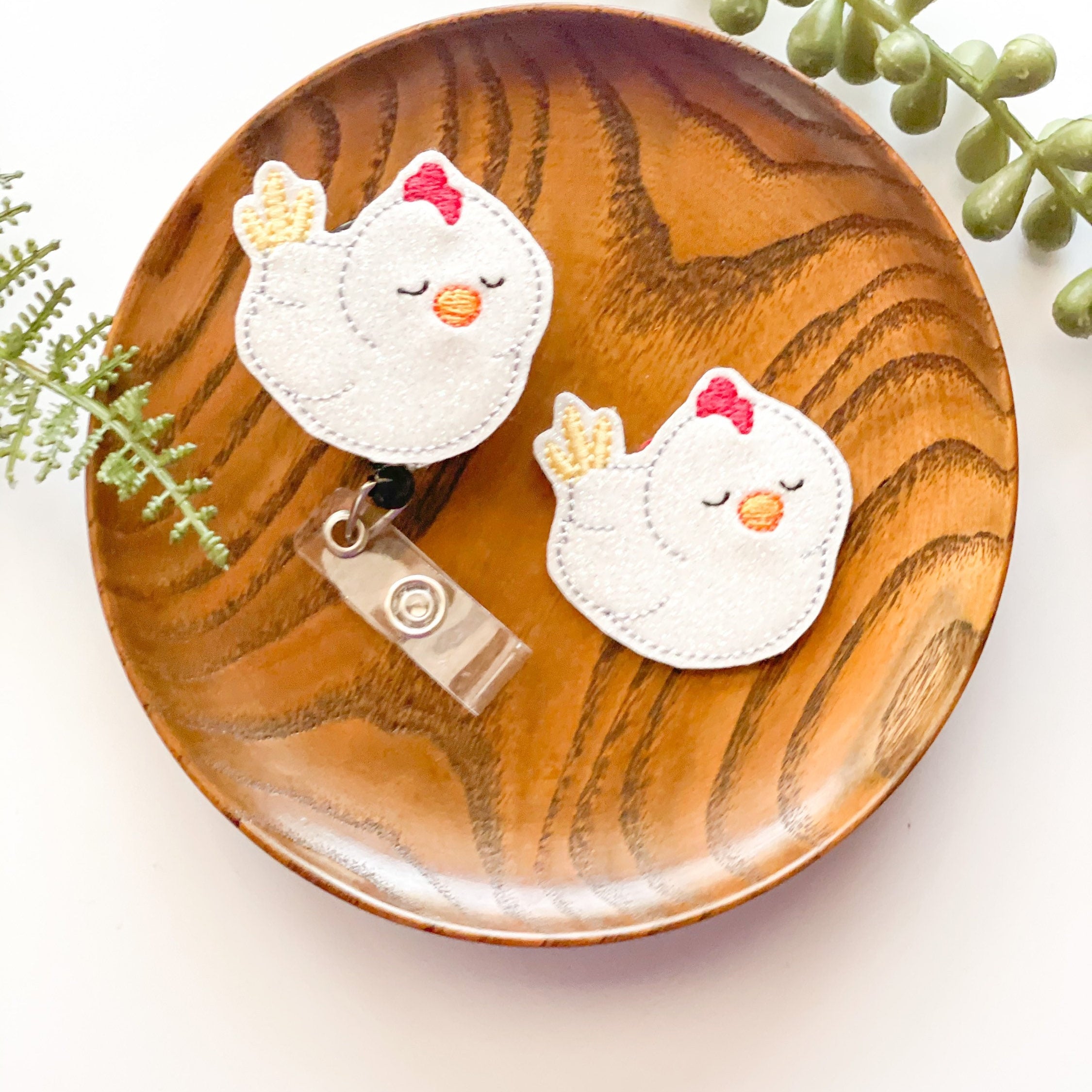 Vinyl Hen Full Body Badge Topper + Reel - | Happie Potato Image 4