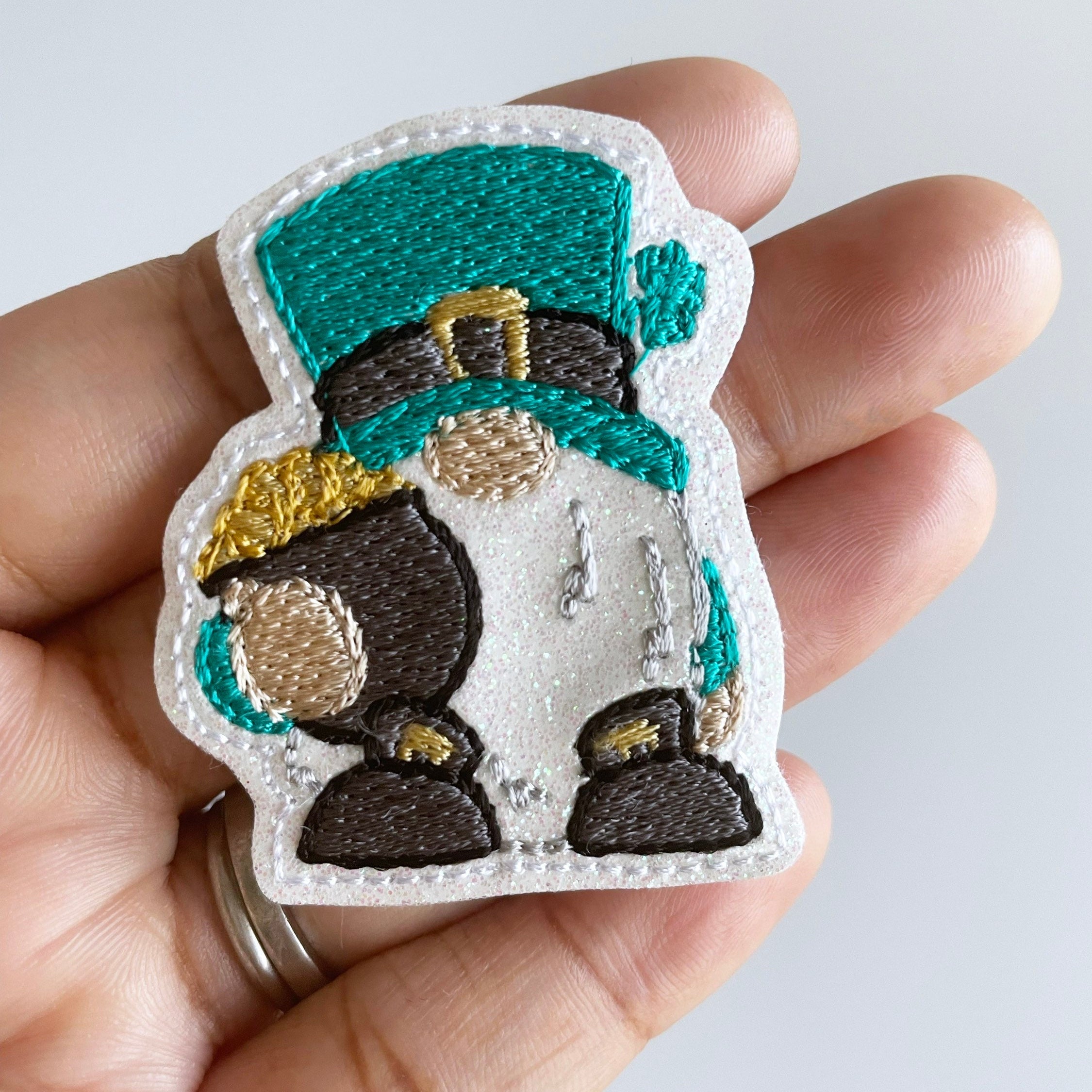 Vinyl Leprechaun With Pot of Gold Badge Topper + Reel - | Happie Potato Image 2