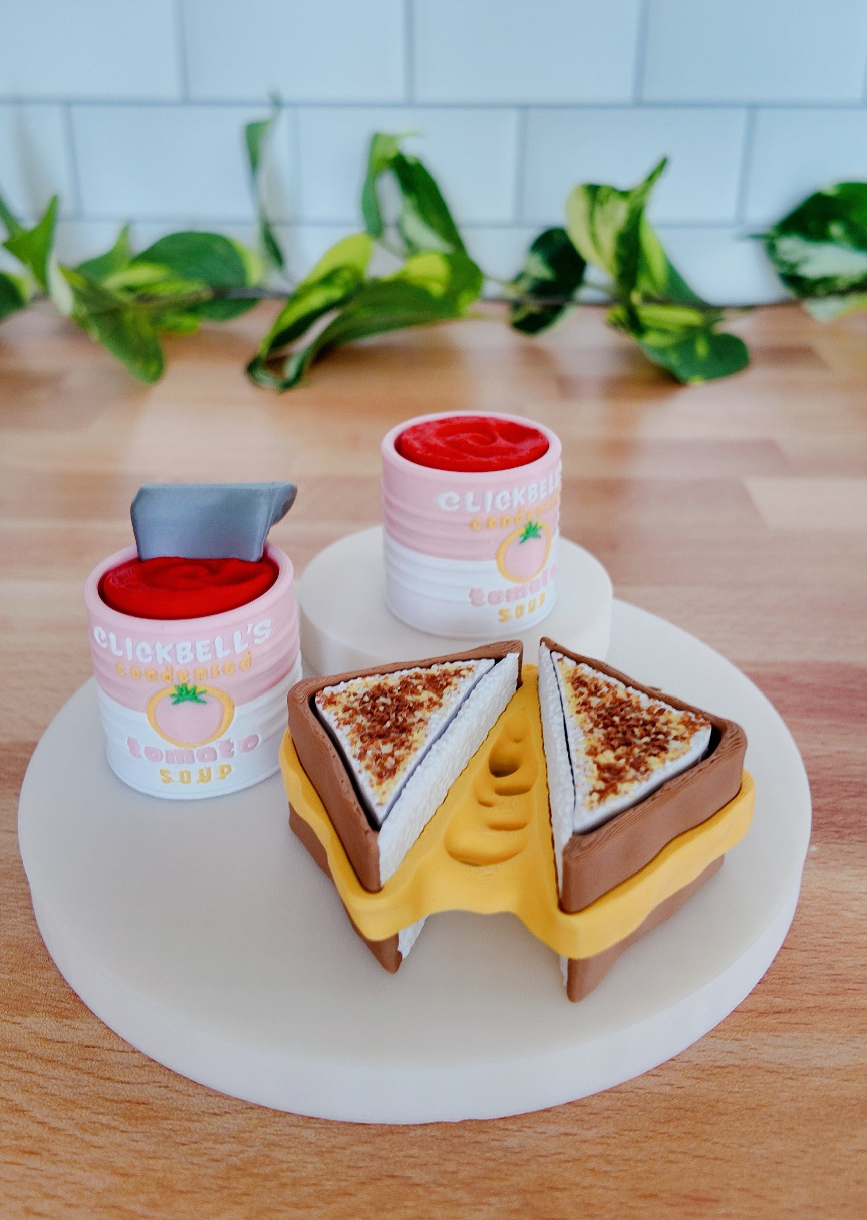 Grilled Cheese 3D Fidget Clicker with Tomato Soup Charm – Satisfying ASMR Keychain - | Happie Potato Image 1
