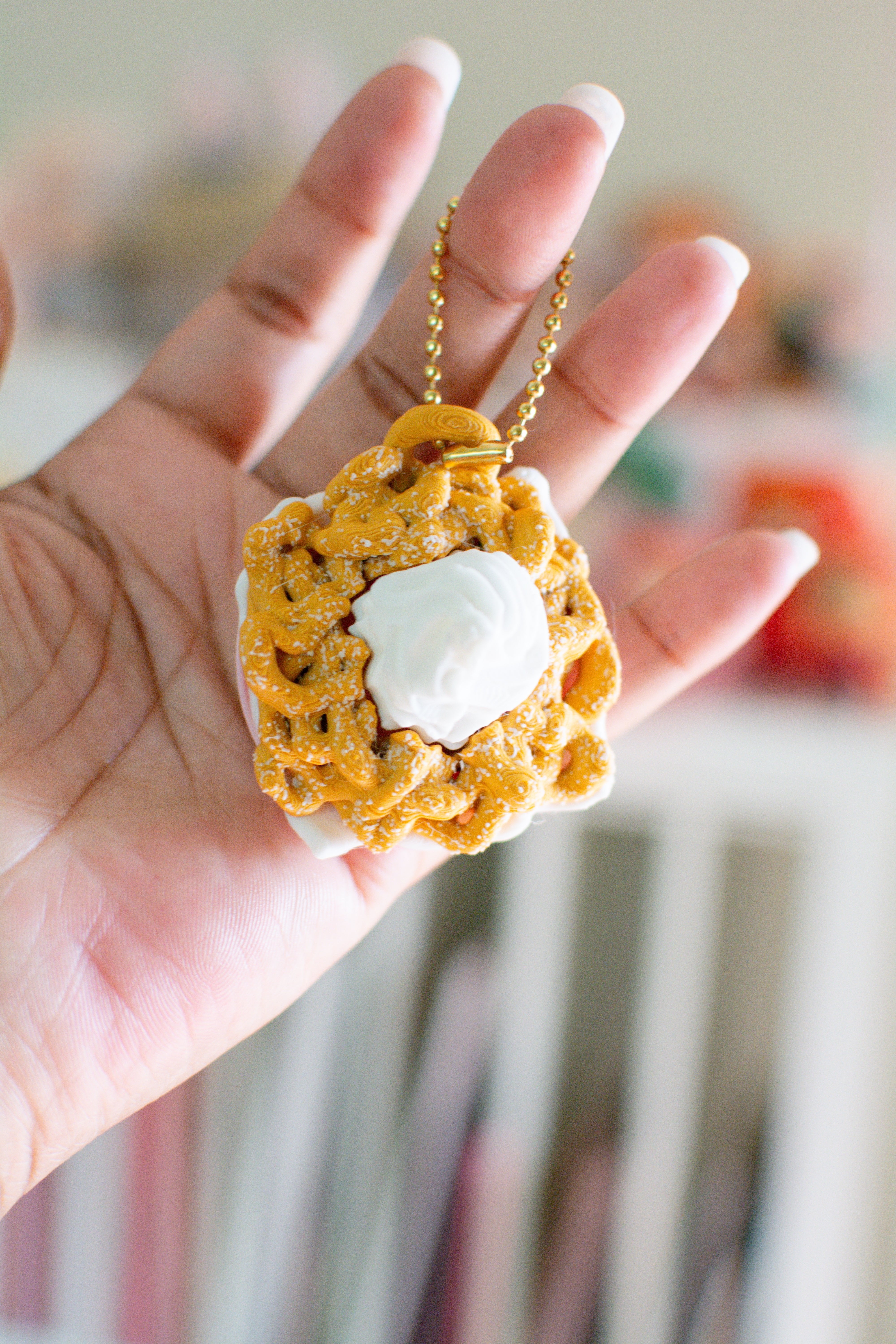 Funnel Cake Clicker - | Happie Potato Image 3