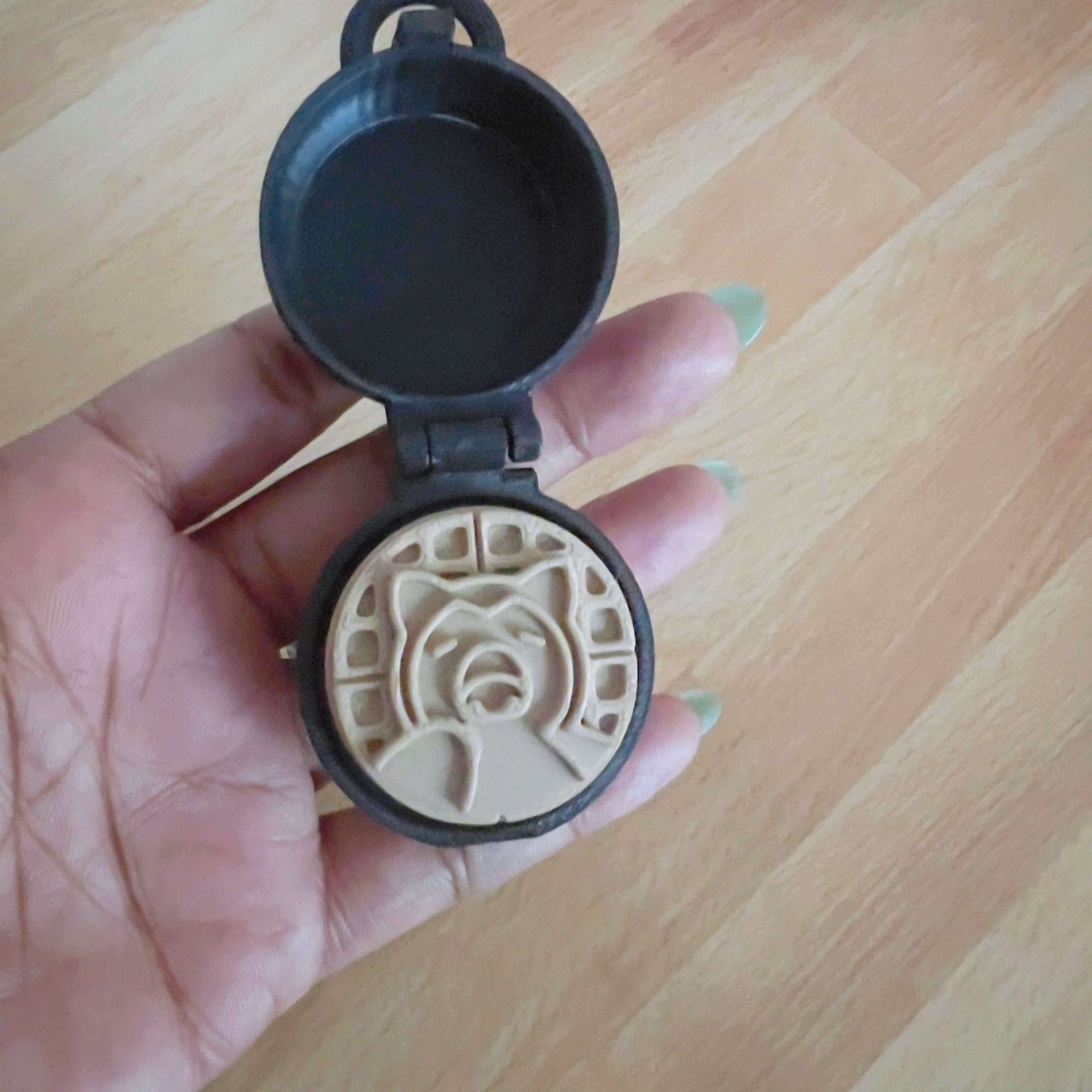 Poke Ball Waffle Clicker - 3D Fidget Satisfying ASMR Toy - | Happie Potato Image 2