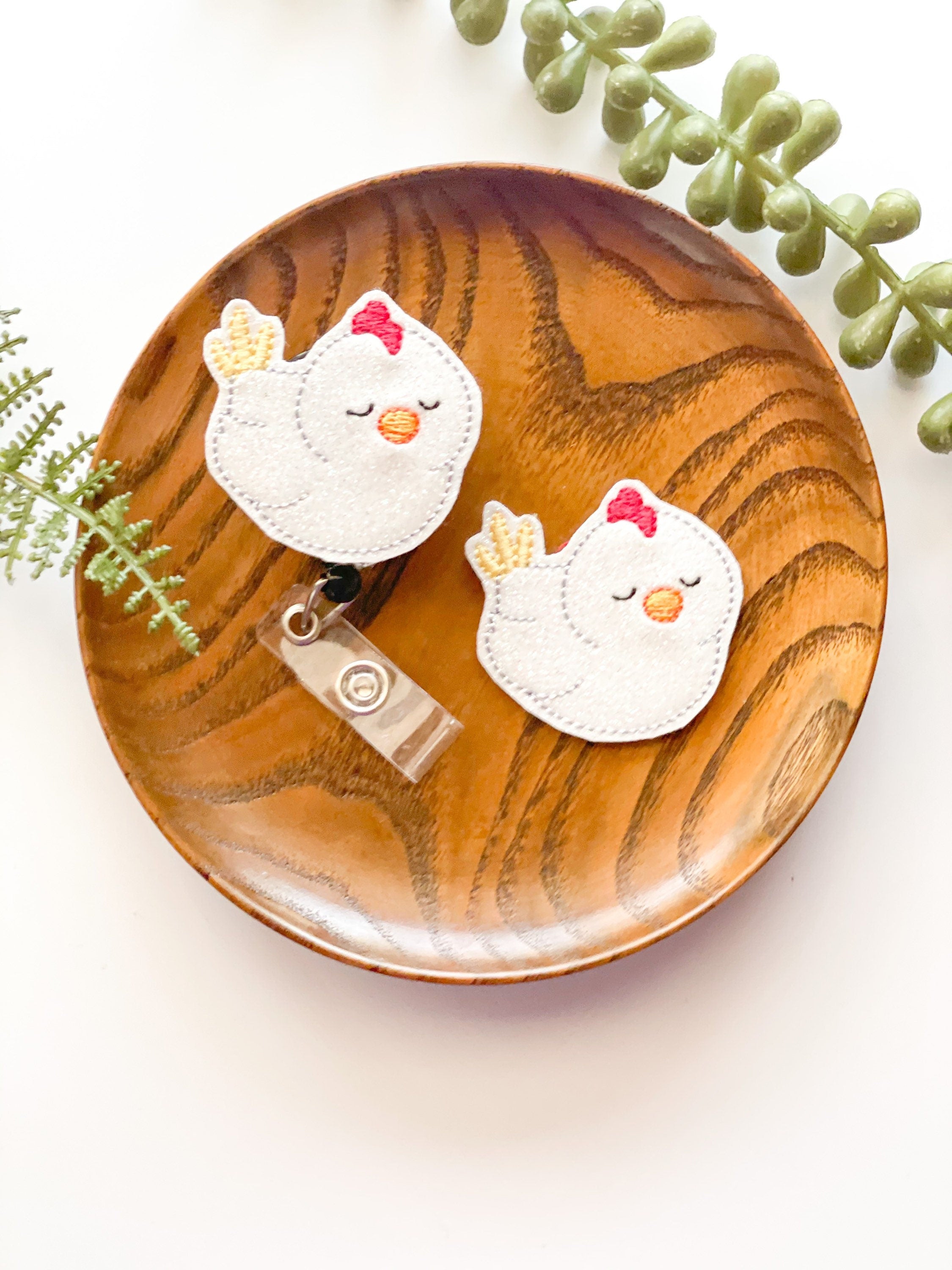 Vinyl Hen Full Body Badge Topper + Reel - | Happie Potato Image 4